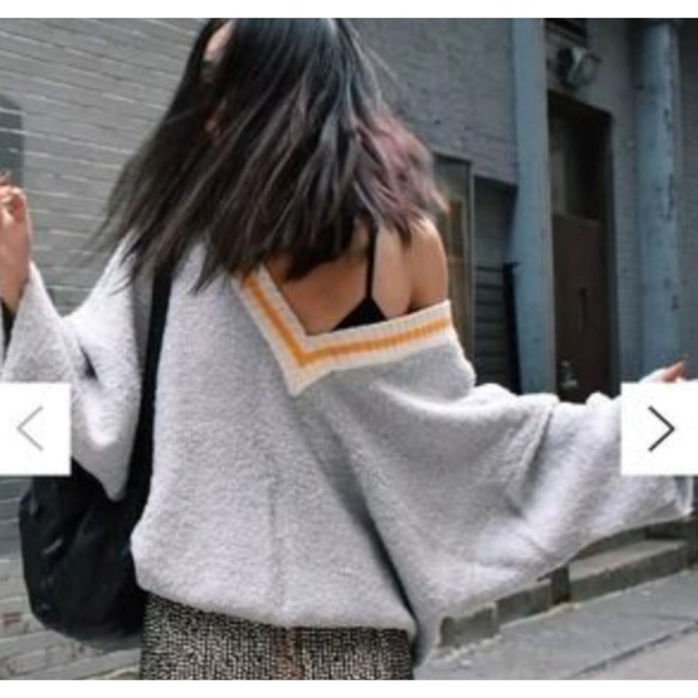 NEW Urban Outfitters Alex Cozy Textured Dolman Sweater Fuzzy Gray Oversized S